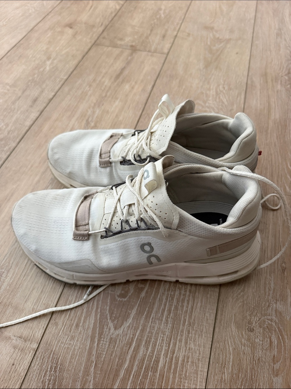 On Running Women's White and Beige Sneakers